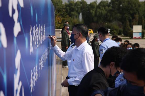 C:\Users\Administrator\Desktop\全名反诈你我同行\新建文件夹\IMG_6969.JPG